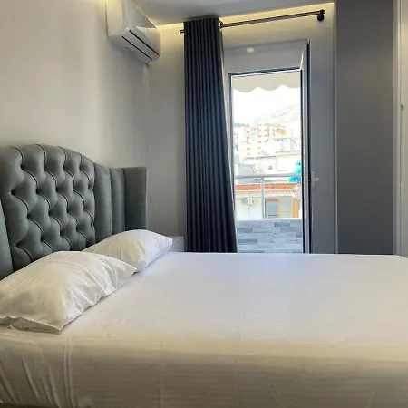 Avi * Saranda