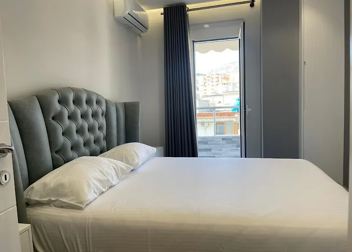 Avi * Sarandë