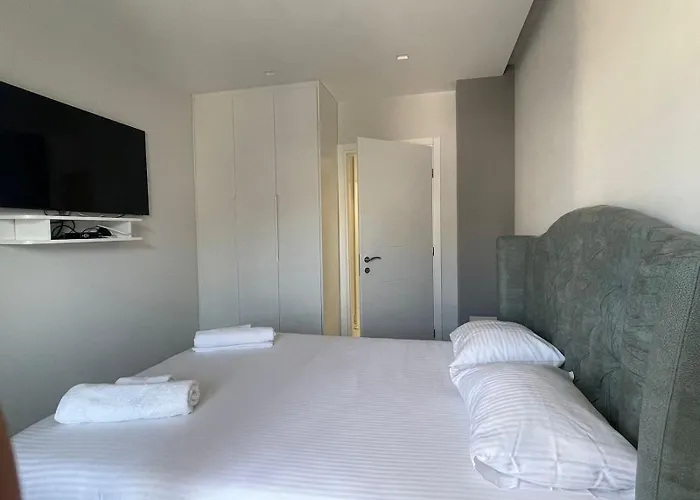 公寓 Avi Sarandë
